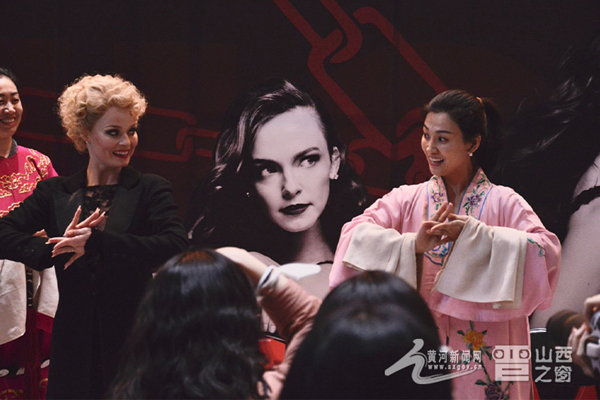 1744961558544034516.jpg 芝加哥2_副本.jpg