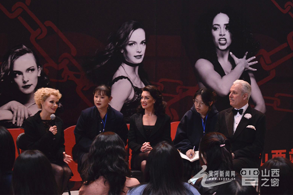 1744961576449063584.jpg 芝加哥1_副本.jpg