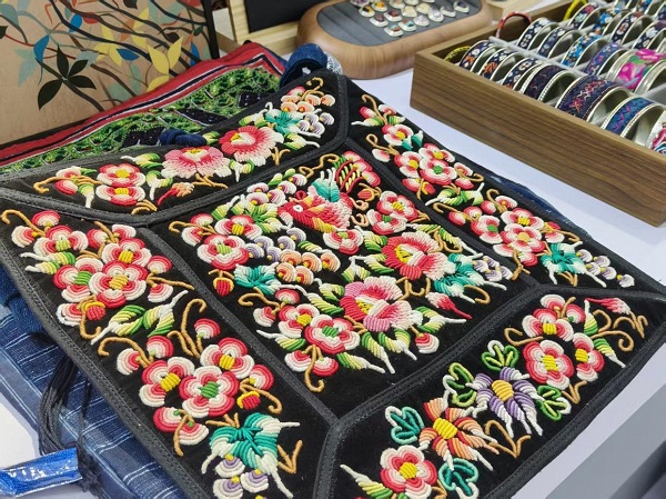 1744703160547016645.jpeg 2 - 副本.jpeg