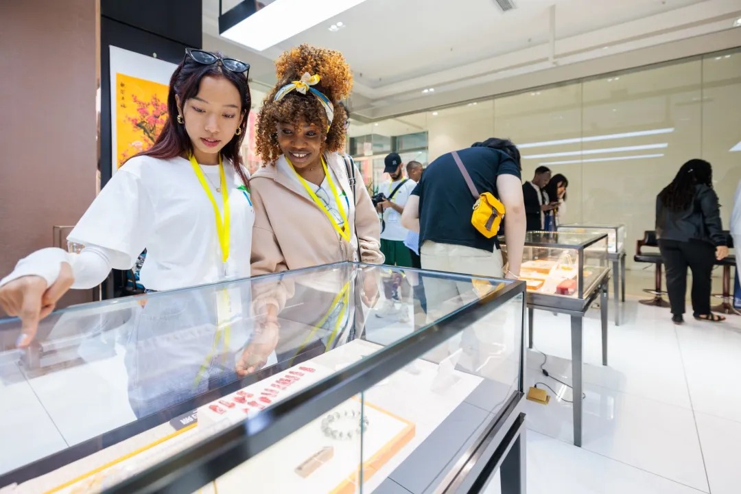 1748940738410099971.jpeg 640.jpeg