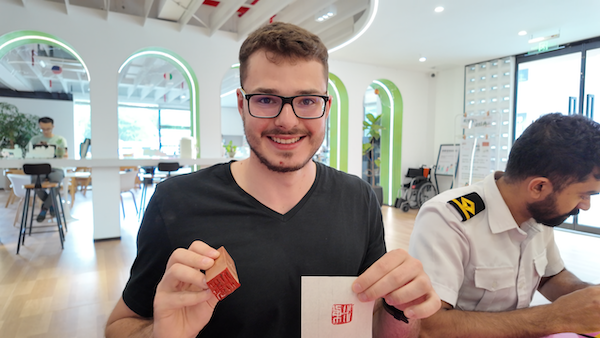 1750909209557086534.png 1937780958090276870_1280px.png