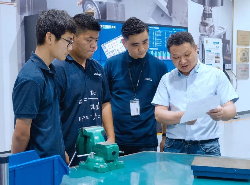 1732521427508026802.jpg 1732521427508026802.jpg