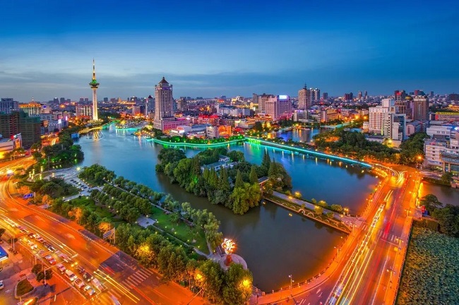 1753769357604078547.jpg 彭常青摄1.jpg