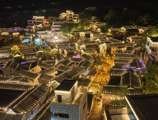 1753775699310052193.jpg 1949755458855280642_1280px.jpg