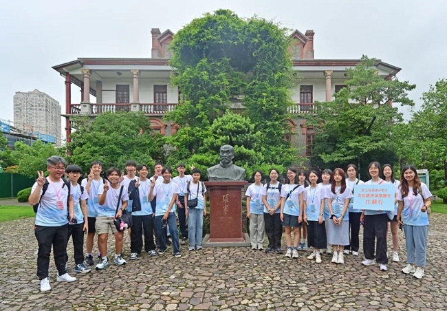 1755065280216095744.jpg 640.jpg