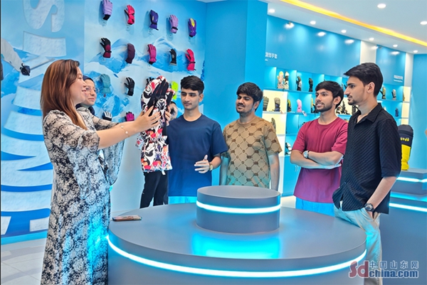 1755854739138053664.jpg 济宁英文网1.jpg