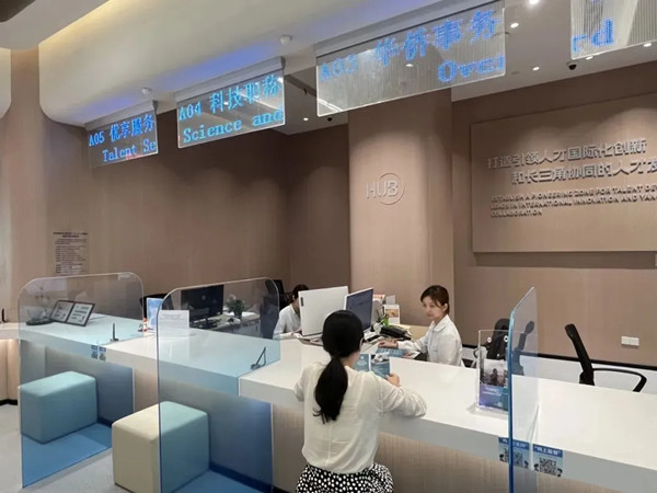 1756888929587051835.jpg 专窗.jpg