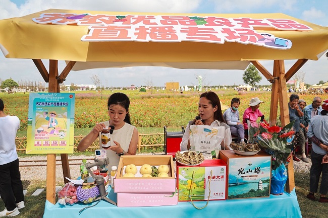 1758700312039060307.jpg 无锡日报吕枫.jpg