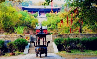 Jade Spring Temple