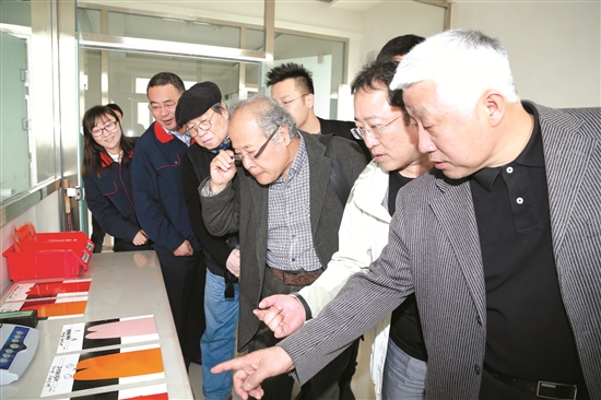 Nationally renowned artists visit Baotou