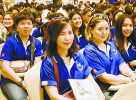 312 overseas students in Xiamen receive Tan Kah-kee Scholarship