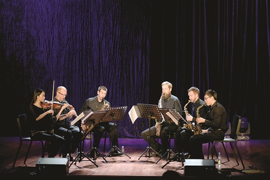 Saxophone quartet plays in Baotou
