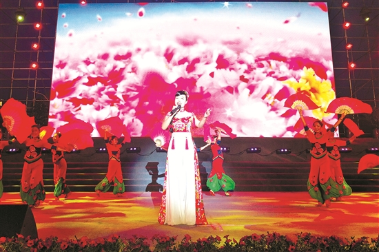 Cultural and arts festival opens in Baotou