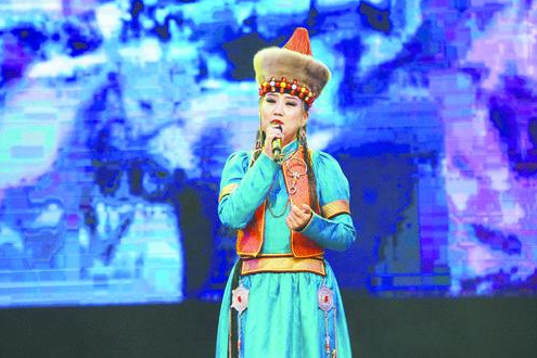 Mongolian artists perform in Hinggan League