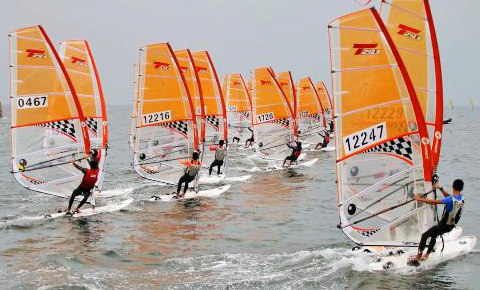This year's regatta accompanied by sailboard races