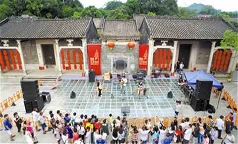 Historic Huitong celebrates National Day with gala