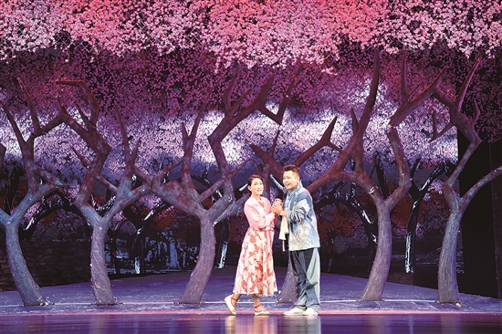 Baotou musical puts Manhan singing center stage