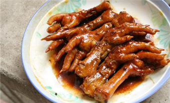 Fried Chicken Feet with Oyster Oil (蚝油凤爪 hao you feng zhua)