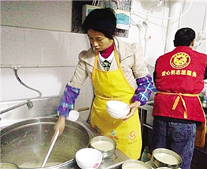 Free porridge dished out daily for sanitation workers