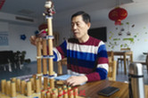 Wuxi old man wins prize for his game for the elderly