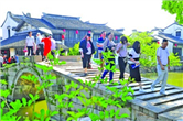 Visitors flock to Wuxi for May Day holiday