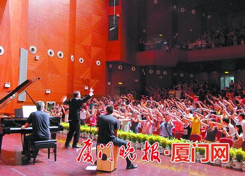 -2010年鼓浪屿钢琴节，以色列歌唱家举办专场音乐会。.jpg