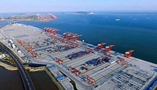 Zhoushan, Shanghai cooperate in port development
