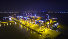 Zhoushan port welcomes largest ever TEU vessel