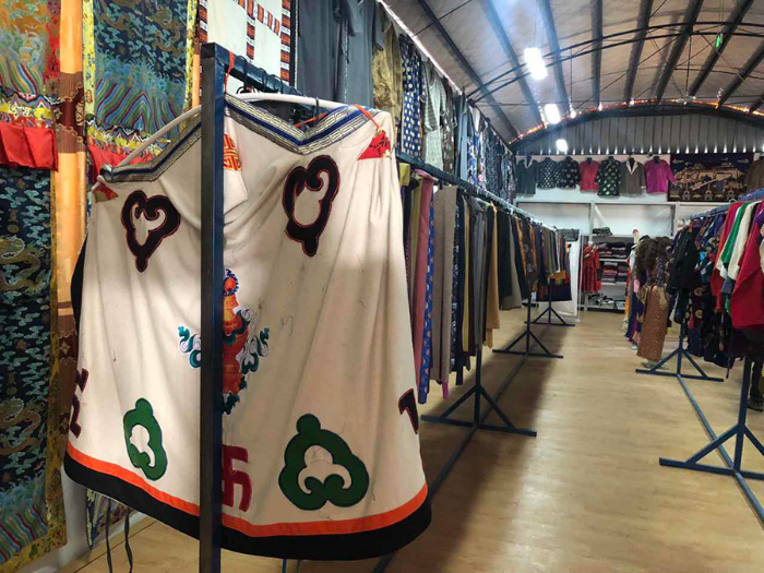 Tibetan clothing shop gives disabled chance to work | govt.chinadaily ...
