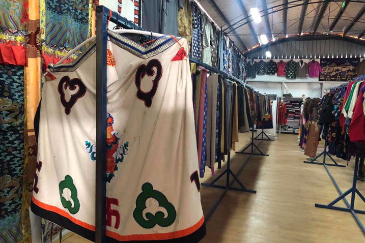 Tibetan clothing shop gives disabled chance to work