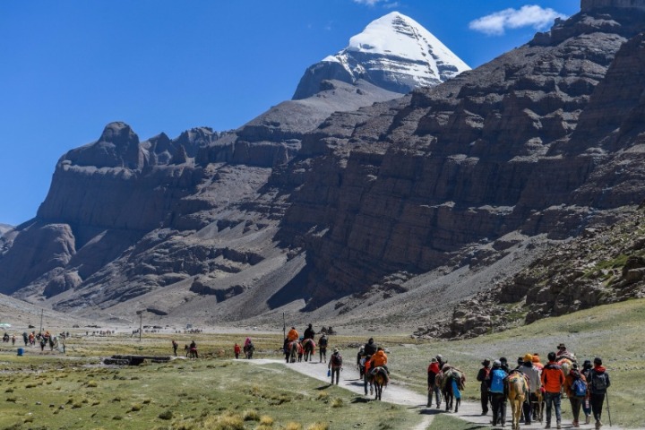 Tibet to link all villages by road in 2019