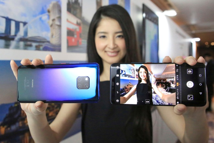 Chinese phone makers a highlight in 2018 amid global slide