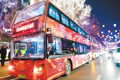 Fully electric double-decker buses serve Xi’an