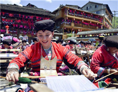 Sun Clothes Festival showcases folk customs of Yao ethnic group