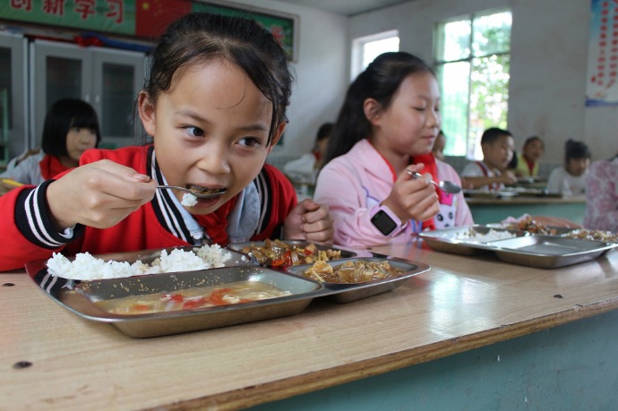 China to increase efforts improving on-campus food standards