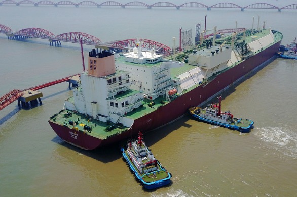 China to build largest LNG carrier