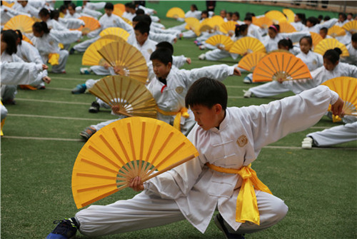 青岛格兰德小学 (2).jpg