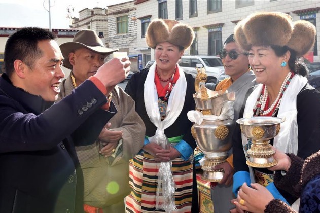 Tibet seeks balance of ecology, economy