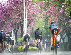Triathletes brave rain for 2019 Ironman 70.3 Liuzhou