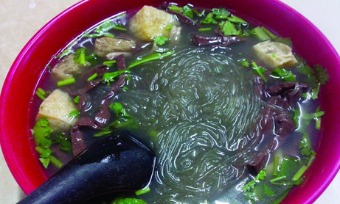 Duck Blood and Vermicelli Soup
