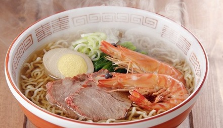 Shrimp noodles (虾面 xiamian)