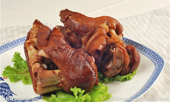 Liuting braised pig feet (流亭猪蹄/Liuting Zhu Ti)