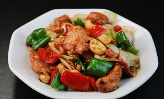 Kung Pao Chicken (宫保鸡丁gongbao jiding)