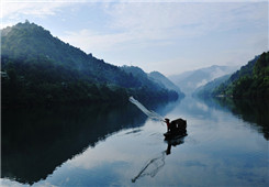 Across China: Joint efforts to revive central China's Dongjiang Lake