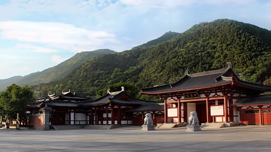 Huaqing Palace (Huaqing Hot Spring & Lishan Mountain)
