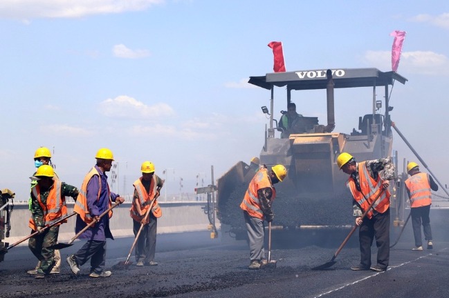 Beijing's new airport expressway to be finished in June
