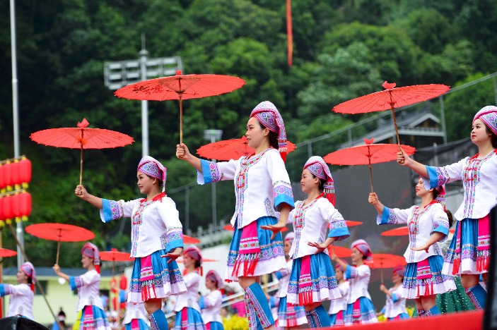 Longji terraces festival highlights folk culture