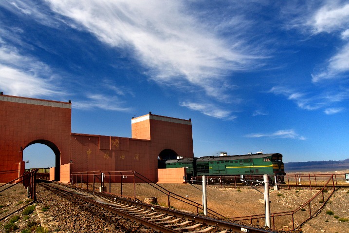 Freight trains on track to drive Xinjiang economy