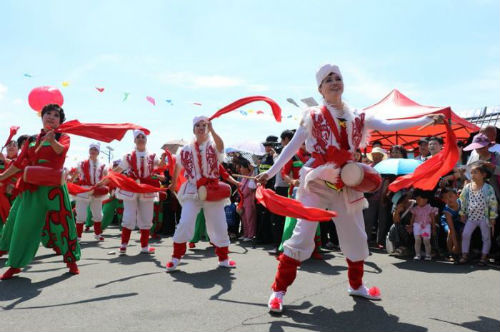 Tourism Art Week and Holy Water Festival opens in Hohhot