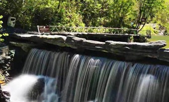 Fenghuang Mountain is must-see summer resort